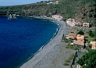 La Gomera, Playa de Santiago, im Vordergrund der Swimmingpool des Hotels : Strand, Swimmingpool, Hafen